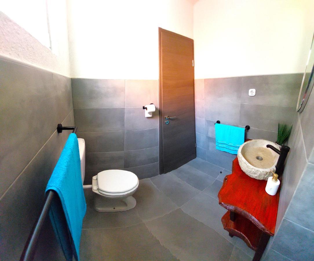 Apartments Maltasic Vir Luaran gambar