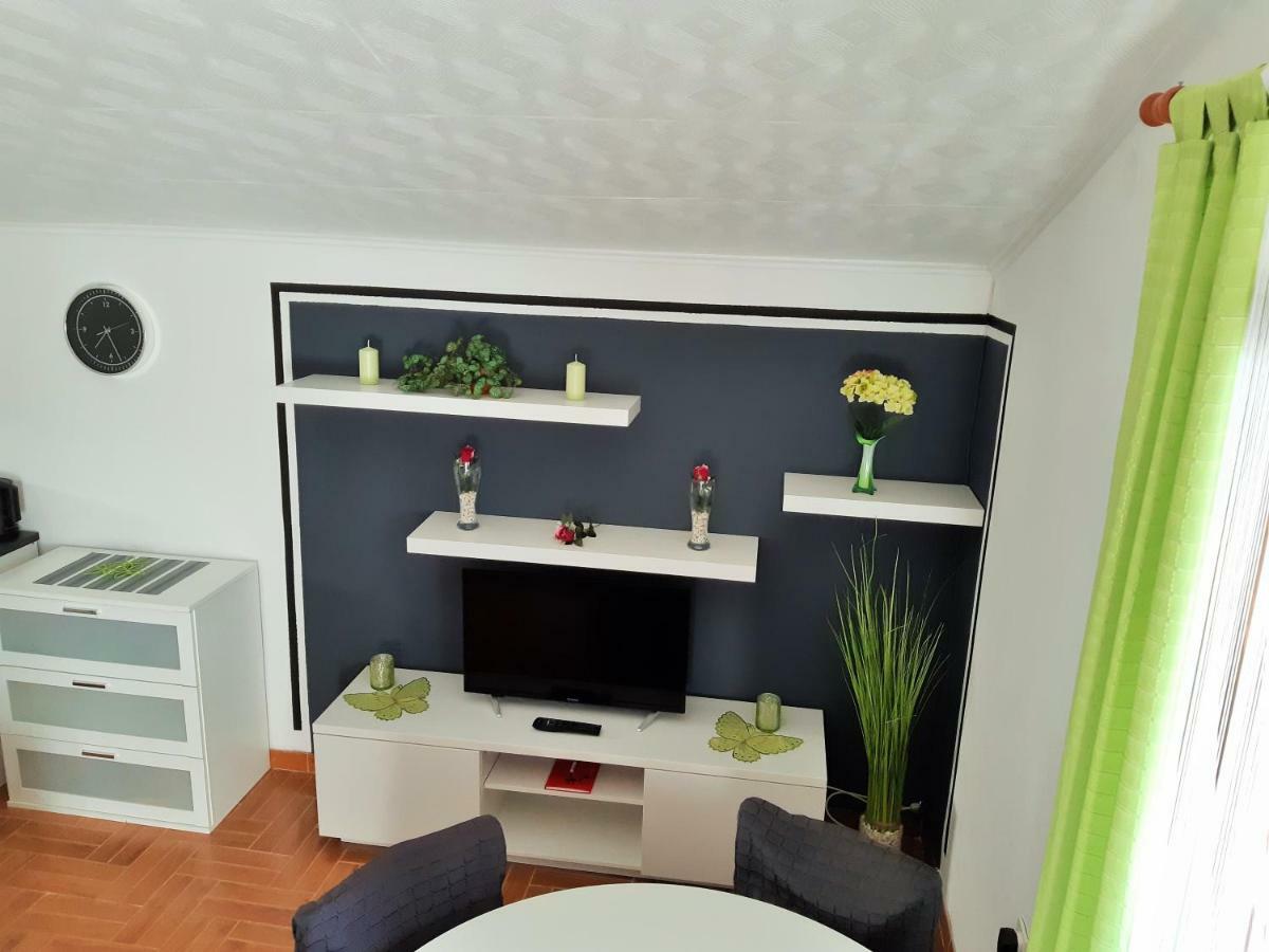 Apartments Maltasic Vir Luaran gambar